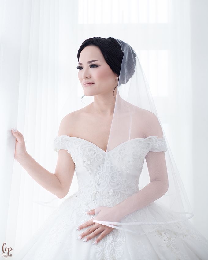 Revel N Adelina wedding day by VA Make Up Artist - 002