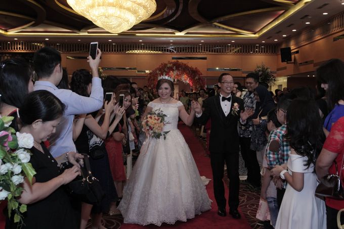 Weddding day of Jujianto & Yuvi at Angke Restaurant Kelapa Gading by Angke Restaurant & Ballroom Jakarta - 003 Weddding day of Jujianto & Yuvi at Angke Restaurant Kelapa Gading by Angke Restaurant & Ballroom Jakarta - 003