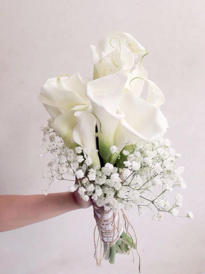 Custom Hand Bouquet by The Bride and Butter - 005