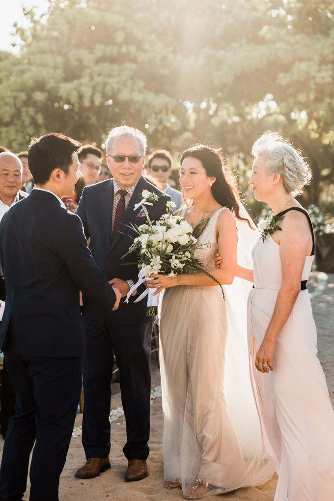 Beautiful Seashore Wedding of Loretta & Felix by Silverdust Decoration - 009 Beautiful Seashore Wedding of Loretta & Felix by Silverdust Decoration - 009