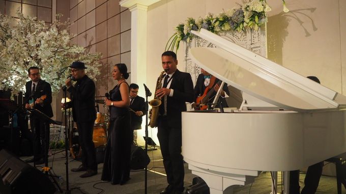Chaka & The Band Wedding Music Entertainment at Fairmont Hotel Senayan Jakarta by Fairmont Jakarta - 003 Chaka & The Band Wedding Music Entertainment at Fairmont Hotel Senayan Jakarta by Fairmont Jakarta - 003
