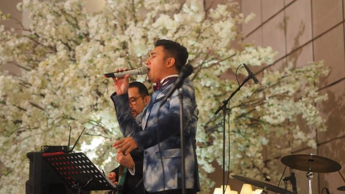 Chaka & The Band Wedding Music Entertainment at Fairmont Hotel Senayan Jakarta by Chaka Music - 007 Chaka & The Band Wedding Music Entertainment at Fairmont Hotel Senayan Jakarta by Chaka Music - 007