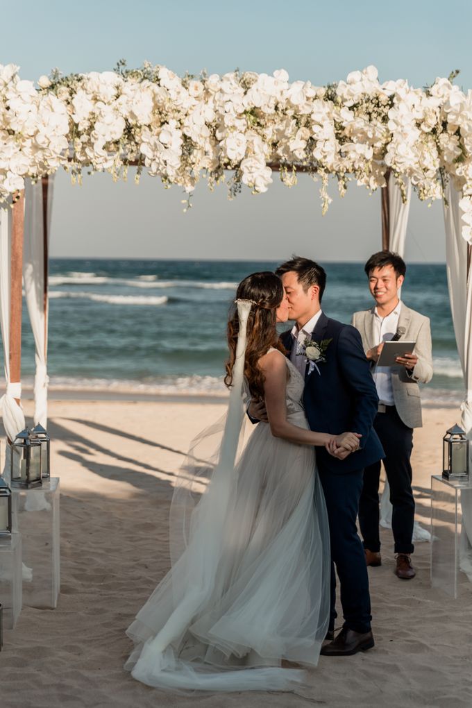 Beautiful Seashore Wedding of Loretta & Felix by Silverdust Decoration - 028 Beautiful Seashore Wedding of Loretta & Felix by Silverdust Decoration - 028