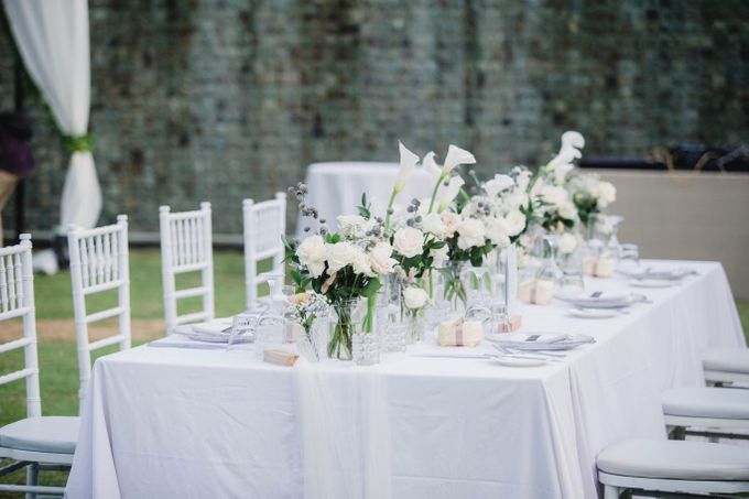 Elegant alfresco greenery wedding at The Royal Santrian by Silverdust Decoration - 012 Elegant alfresco greenery wedding at The Royal Santrian by Silverdust Decoration - 012