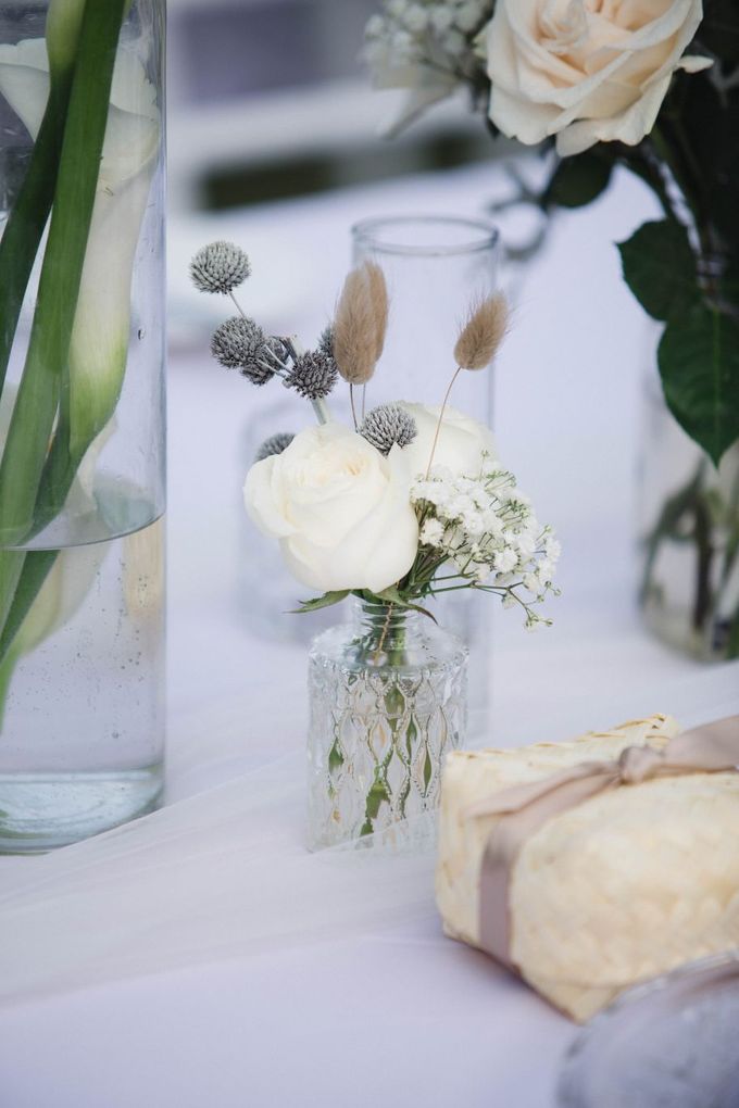 Elegant alfresco greenery wedding at The Royal Santrian by Silverdust Decoration - 014 Elegant alfresco greenery wedding at The Royal Santrian by Silverdust Decoration - 014
