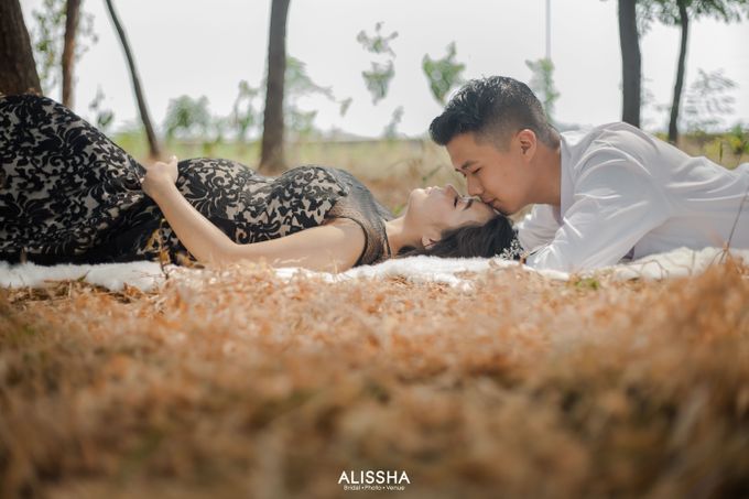 Maternity Photoshoot at Alissha by Alissha Bride - 004