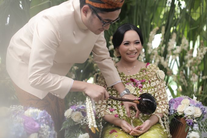 Mitoni Inez by Arum Ndalu Sanggar Rias Pengantin - 005 Mitoni Inez by Arum Ndalu Sanggar Rias Pengantin - 005