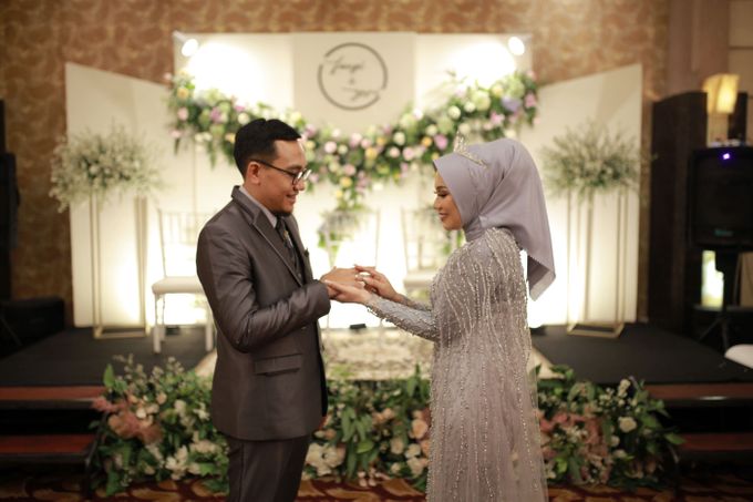 Yuri & Fauzi Wedding by Saenna Planner - 004