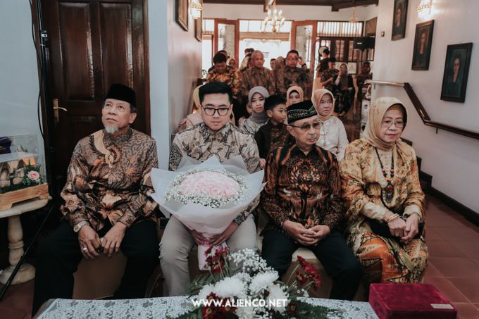 The Engagement of Andari & Fatahillah by alienco photography - 026 The Engagement of Andari & Fatahillah by alienco photography - 026