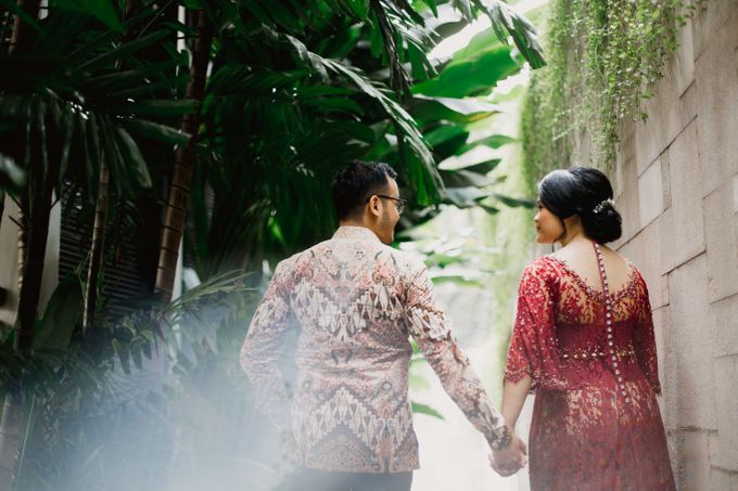 The Engagement of Dila & Rizky by Kaara Bride by Mutiara Meddyan - 014