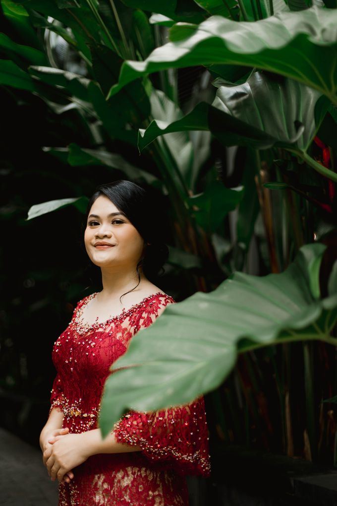 The Engagement of Dila & Rizky by Kaara Bride by Mutiara Meddyan - 018