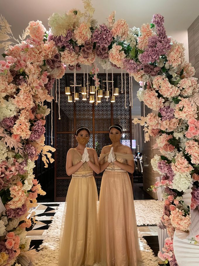 Erick & Michelle - 20 Agustus 2022 by Amore Wedding Usher - 025 Erick & Michelle - 20 Agustus 2022 by Amore Wedding Usher - 025