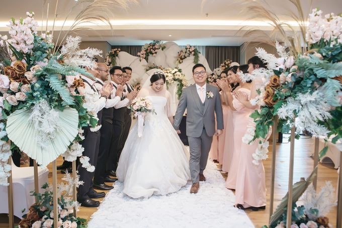 Indra & Yoan Wedding at Hilton by PRIDE Organizer - 029 Indra & Yoan Wedding at Hilton by PRIDE Organizer - 029