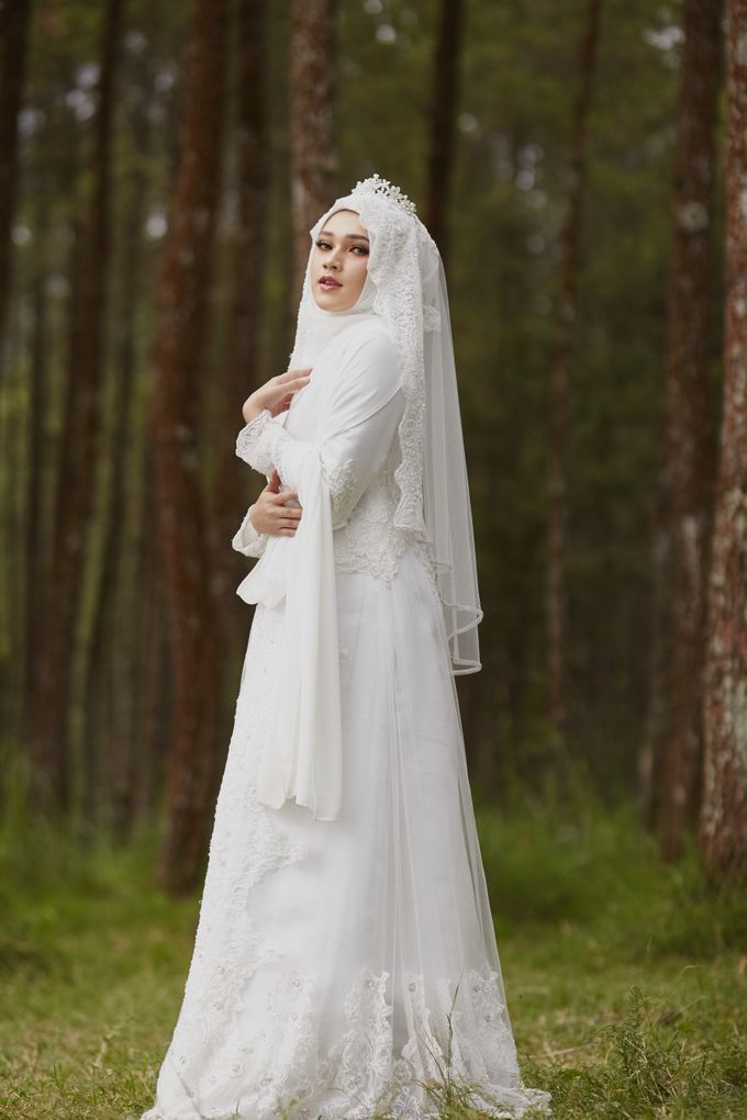 Akad Hijrah Series 04 Busana Syari Akad by LAKSMI - Kebaya Muslimah & Islamic Bride - 003