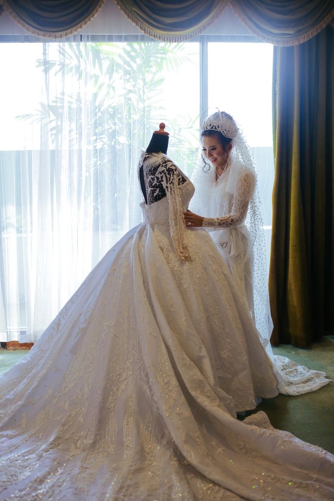 Royal Wedding by Seyvia Charis - 007 Royal Wedding by Seyvia Charis - 007