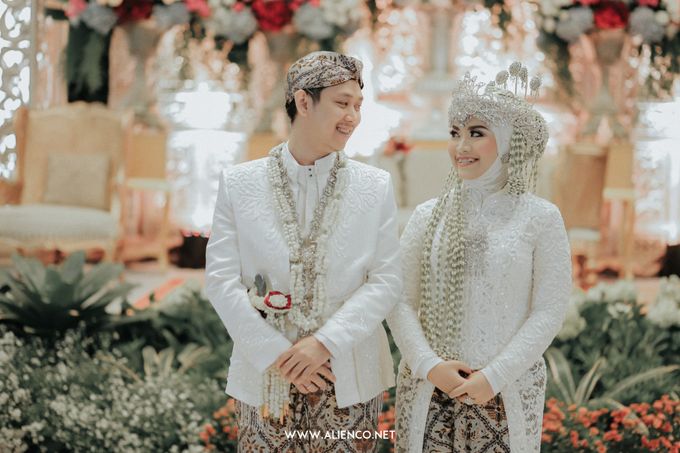 THE WEDDING OF ANGGI & iNDRA by alienco photography - 038