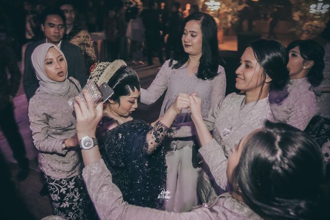 The Ballroom XXI | Vania & Erlangga by diskodiwedding - 003 The Ballroom XXI | Vania & Erlangga by diskodiwedding - 003