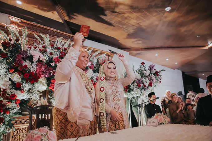 DINI & AGI WEDDING by Petty Kaligis - 001 DINI & AGI WEDDING by Petty Kaligis - 001