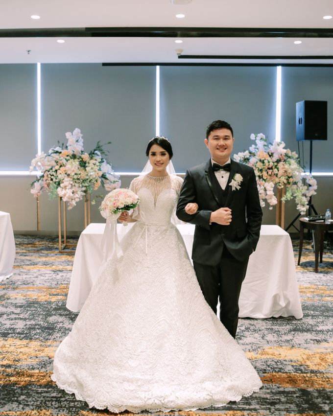 Wedding of Michel & Eva @Novotel Mangga Dua Square by Ivory Bridal - 030 Wedding of Michel & Eva @Novotel Mangga Dua Square by Ivory Bridal - 030