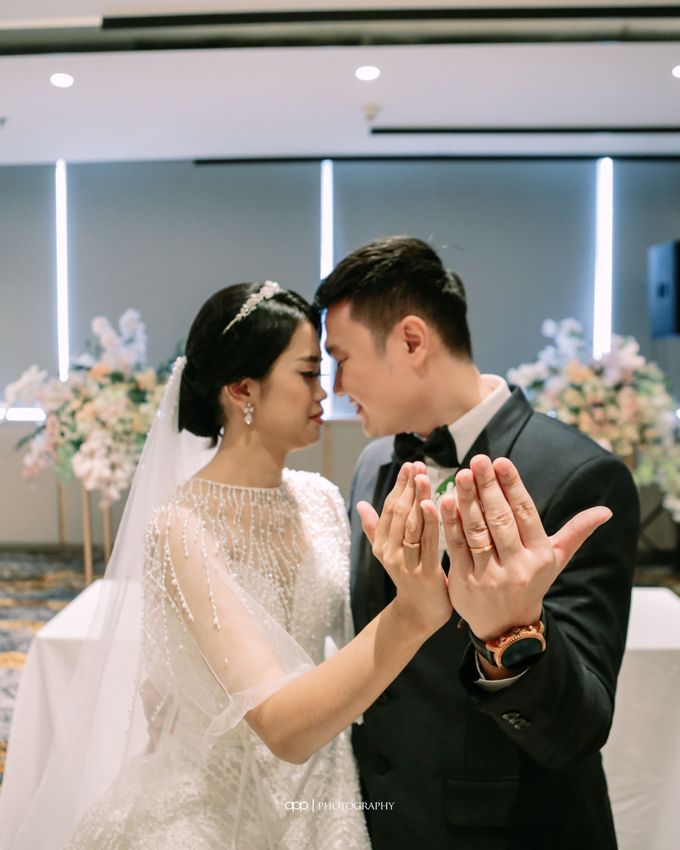 Wedding of Michel & Eva @Novotel Mangga Dua Square by Ivory Bridal - 032 Wedding of Michel & Eva @Novotel Mangga Dua Square by Ivory Bridal - 032