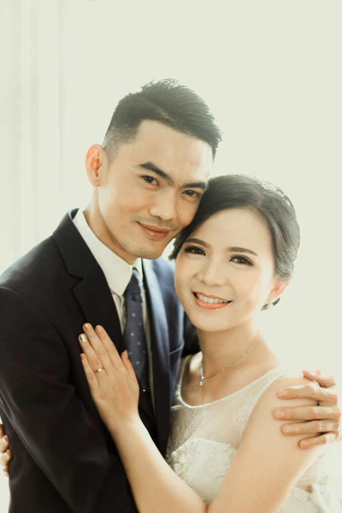 Studio Prewedding - Ana & Ezral by Willie William Photography - 014 Studio Prewedding - Ana & Ezral by Willie William Photography - 014