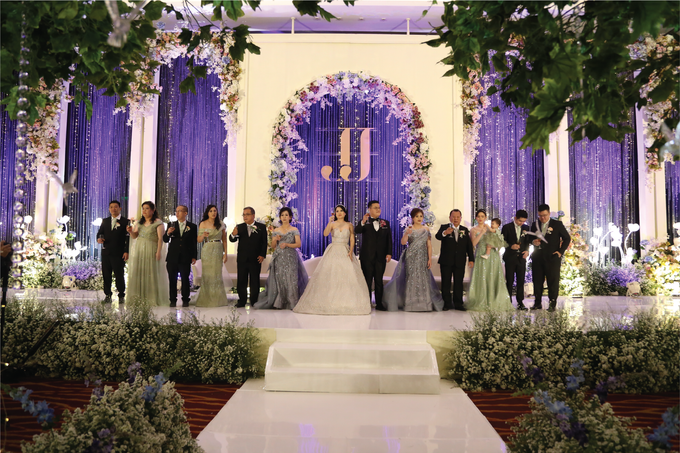 Jimmy & Jessica Wedding Decoration at Hilton Ballroom, Bandung by Valentine Wedding Decoration - 026 Jimmy & Jessica Wedding Decoration at Hilton Ballroom, Bandung by Valentine Wedding Decoration - 026