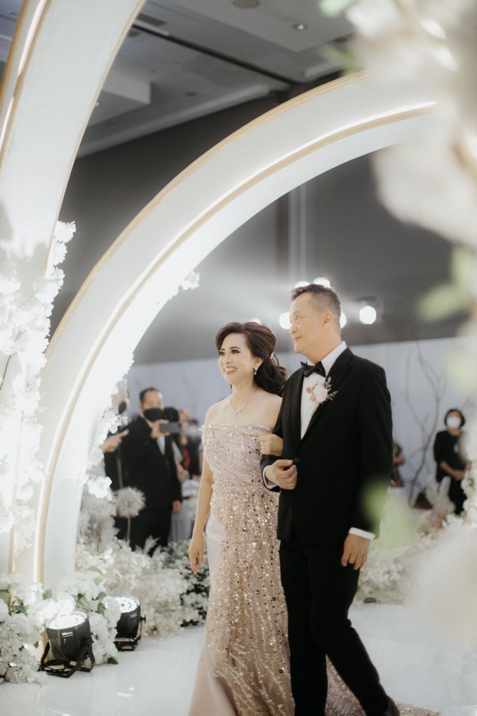 Indra & Selva Wedding Decoration at Hilton by Everglow Pagar Ayu - 020 Indra & Selva Wedding Decoration at Hilton by Everglow Pagar Ayu - 020