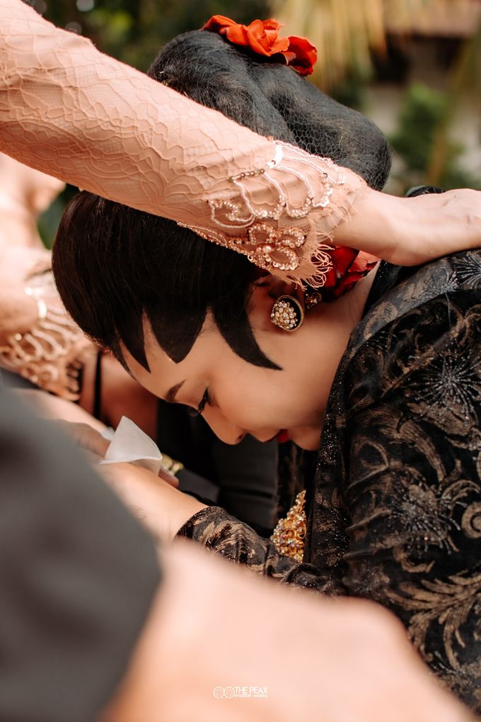 AYU & VICKY WEDDING by The Peax Motion Works - 017