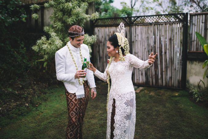 Javanese Traditional Wedding of Indonesian & Italian Nationalities in Bali by FIRE, WOOD & EARTH - 034