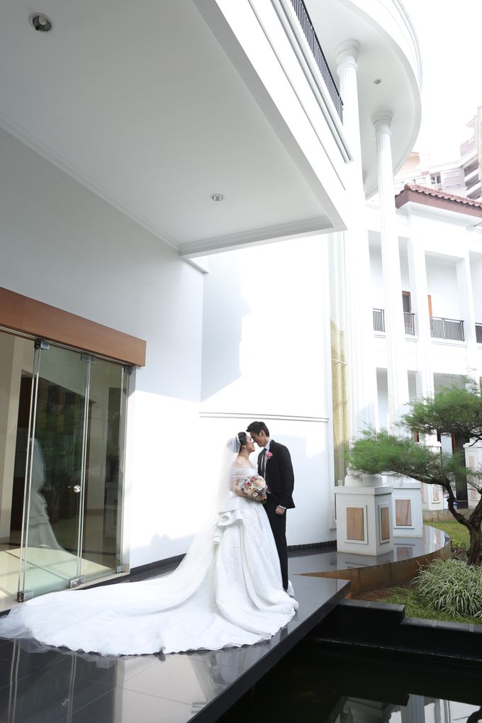 Iswandi &  Liena Wedding by MariMoto Productions - 022