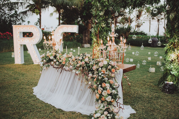 Raymond & Claudya Wedding by BALI UNFORGETTABLE WEDDING AND EVENT PLANNER - 001 Raymond & Claudya Wedding by BALI UNFORGETTABLE WEDDING AND EVENT PLANNER - 001