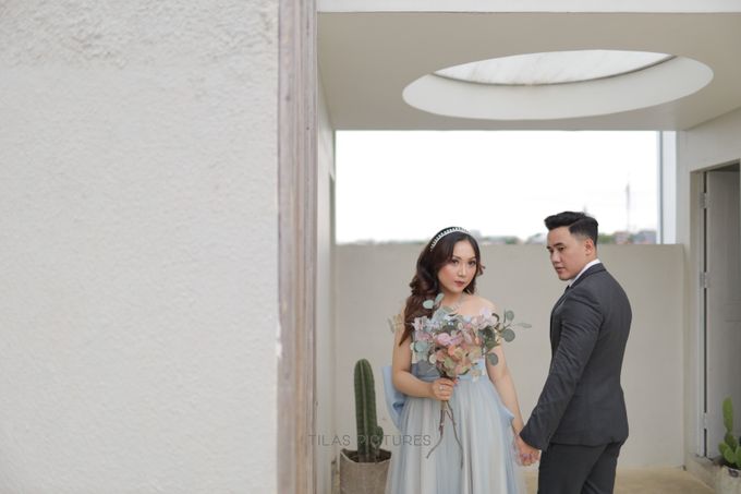 Indoor Couple Session of Novy & William by Tilas Pictures - 018 Indoor Couple Session of Novy & William by Tilas Pictures - 018