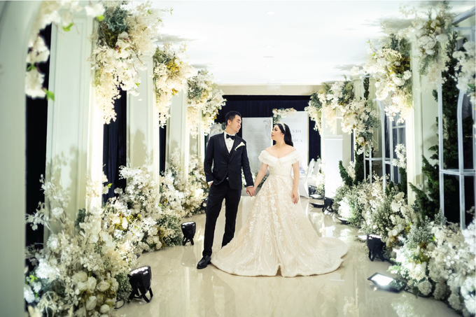 Ivandi & Yessica Wedding Decoration at Intercontinental Diamond by Cynthia Tan - 025