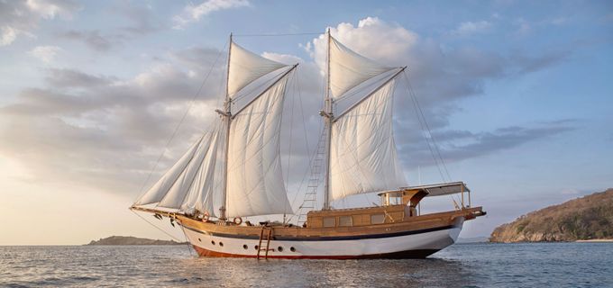 Liveaboard Komodo 1 by Prana Bali Wedding - 016 Liveaboard Komodo 1 by Prana Bali Wedding - 016