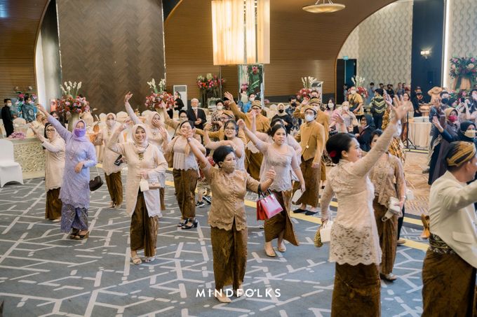 The Wedding of Britta & Adam by Menara Mandiri by IKK Wedding - 007 The Wedding of Britta & Adam by Menara Mandiri by IKK Wedding - 007