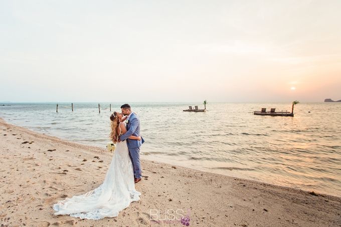 Jessica and Daniel wedding at Conrad Koh Samui by BLISS Events & Weddings Thailand - 010