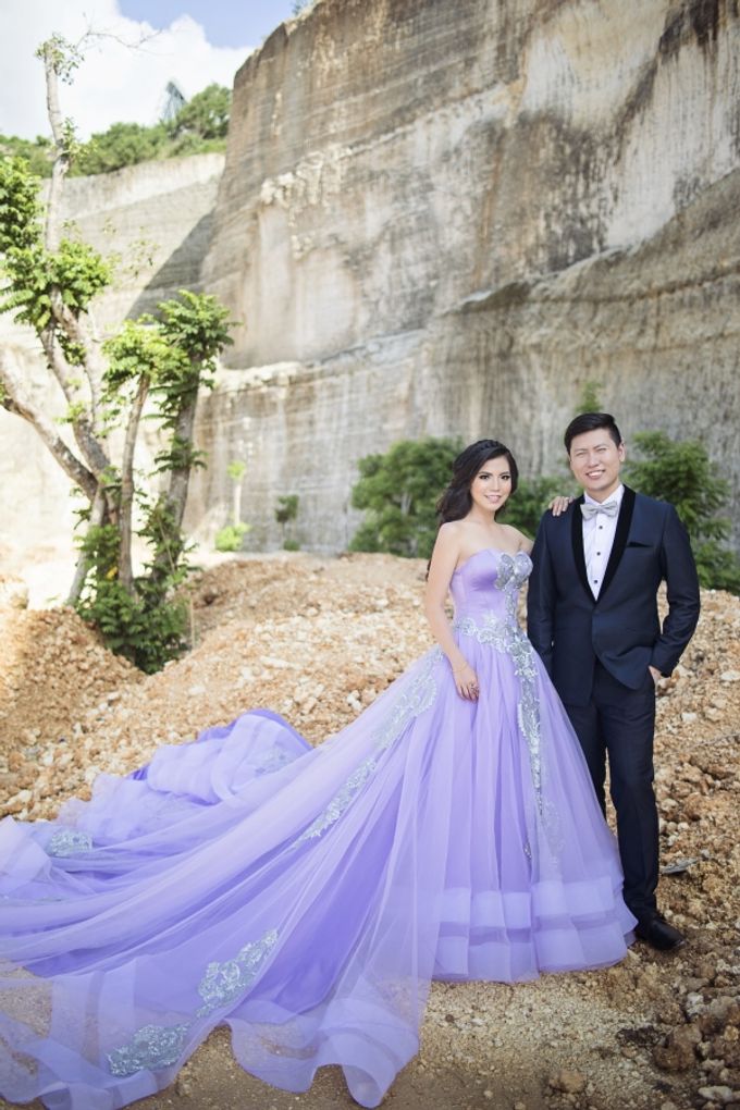 Pre-wedding of Victor & Weni by WindaCahyadi - 005