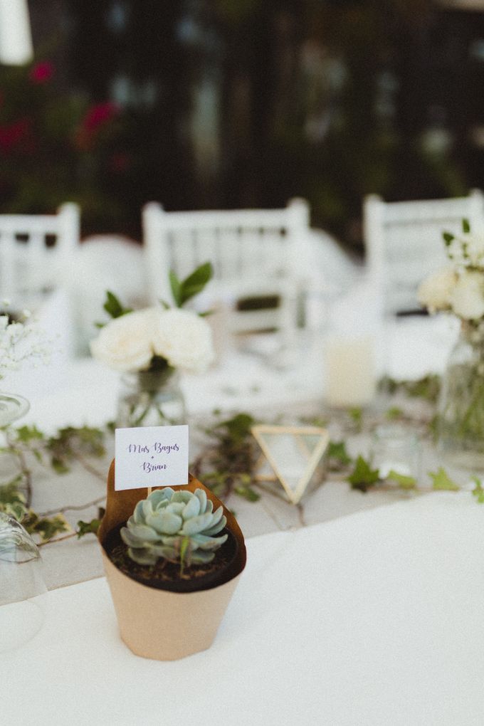 Modern Botanical Wedding of James & Dyah at Villa OMG Bali by PYARA - 033 Modern Botanical Wedding of James & Dyah at Villa OMG Bali by PYARA - 033