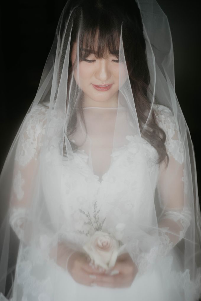 The Wedding of Leslie & Valencia by Lavene Pictures