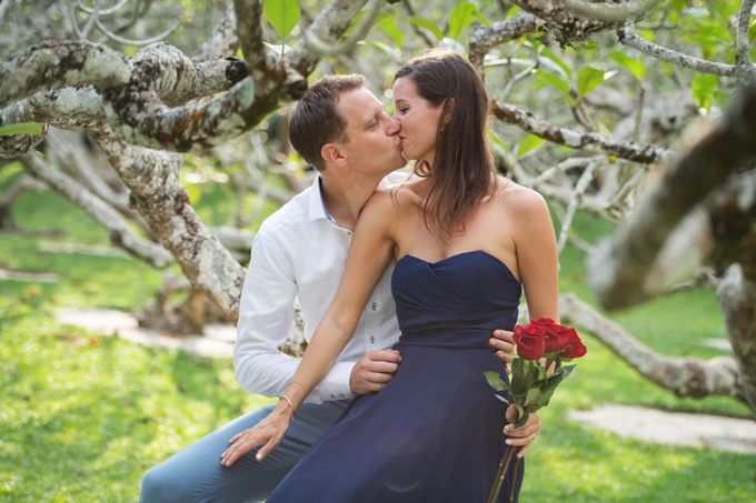 Proposal at Botanic Gardens by GrizzyPix Photography - 024