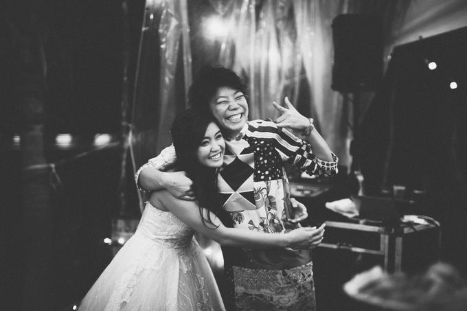 Outdoor Weddings are the Way to Go! by Yipmage Moments - 023 Outdoor Weddings are the Way to Go! by Yipmage Moments - 023
