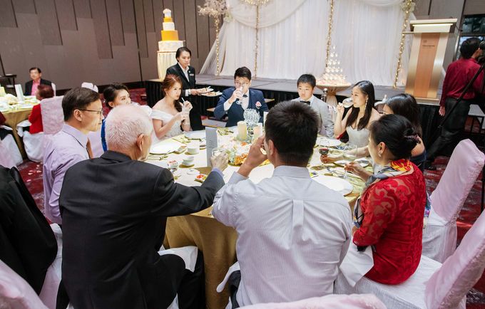 Sheraton Towers Wedding by GrizzyPix Photography - 035 Sheraton Towers Wedding by GrizzyPix Photography - 035
