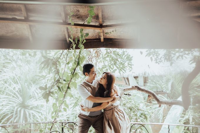 Forest Picnic Prewedding of Janissa & Kresna by FIRE, WOOD & EARTH - 015