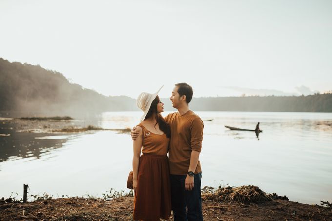 Forest Picnic Prewedding of Janissa & Kresna by FIRE, WOOD & EARTH - 043