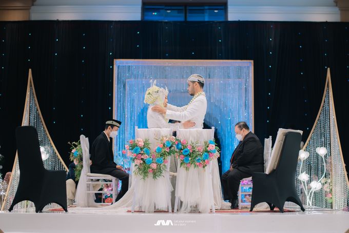 Bella Fariz Wedding Decoration at Grand Sudirman Ballroom by Valentine Wedding Decoration - 024