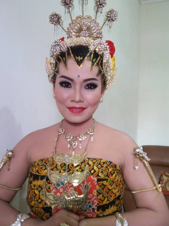 A Dream Come True Wedding by Sanggar Rias Pengantin Shanti Chaidir - 010 A Dream Come True Wedding by Sanggar Rias Pengantin Shanti Chaidir - 010