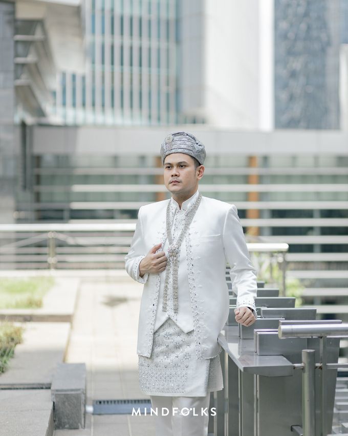 Outdoor After Akad Beauty Shoot by Hotel Artotel Mangkuluhur by IKK Wedding - 004 Outdoor After Akad Beauty Shoot by Hotel Artotel Mangkuluhur by IKK Wedding - 004