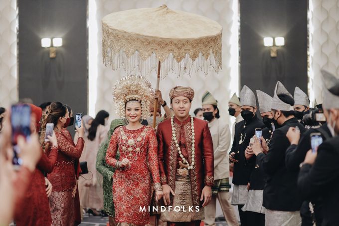 Minang New Normal Wedding of Putri & Augie by Menara Mandiri by IKK Wedding (ex. Plaza Bapindo) - 001 Minang New Normal Wedding of Putri & Augie by Menara Mandiri by IKK Wedding (ex. Plaza Bapindo) - 001