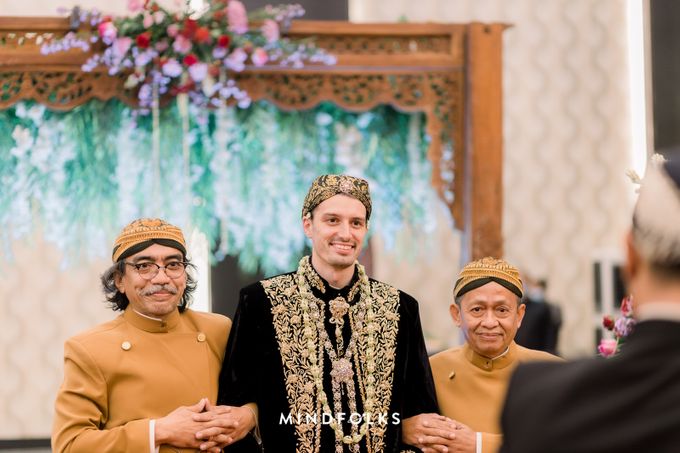 The Wedding of Britta & Adam by Menara Mandiri by IKK Wedding - 002