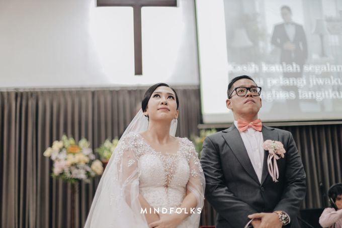 From Ricky & Desti Holy Matrimony by Skenoo Hall Emporium Pluit by IKK Wedding - 001 From Ricky & Desti Holy Matrimony by Skenoo Hall Emporium Pluit by IKK Wedding - 001